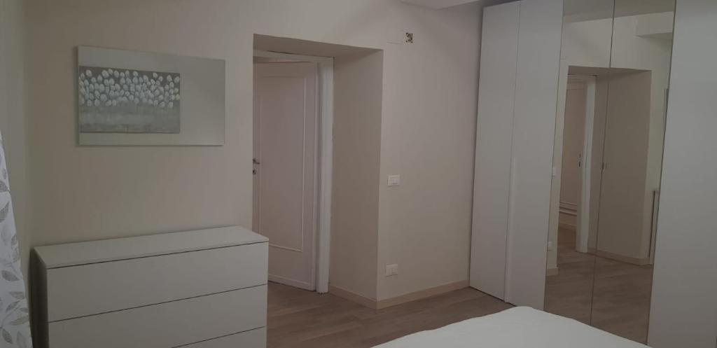 Apartamento Trilocale Nel Centro Di Sampierdarena Génova Exterior foto